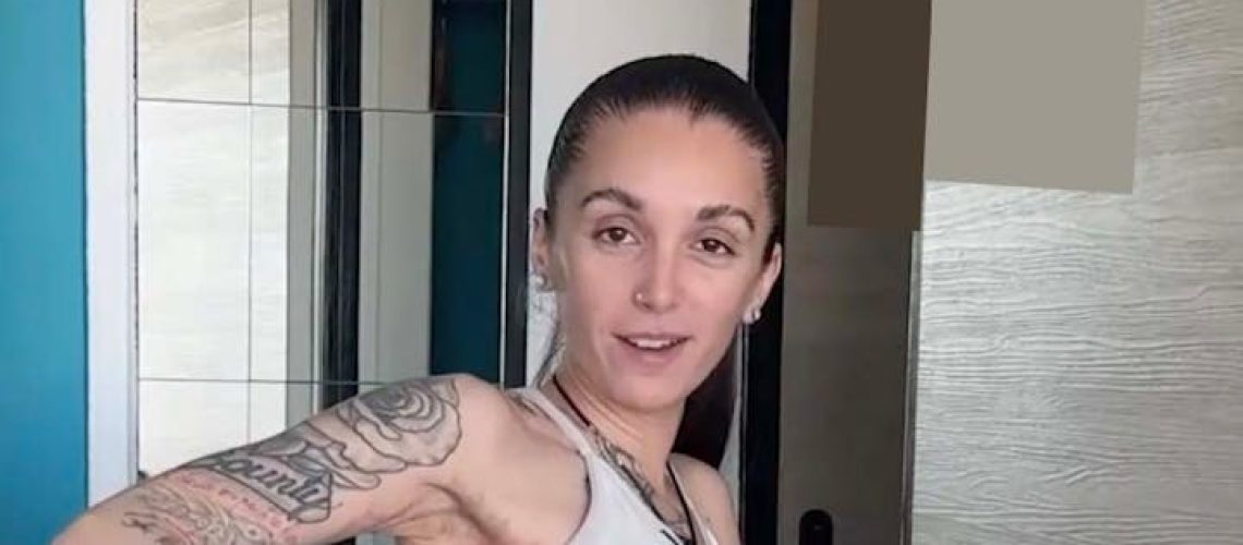 Psoriasis : "On m'a traitée de lépreuse !"